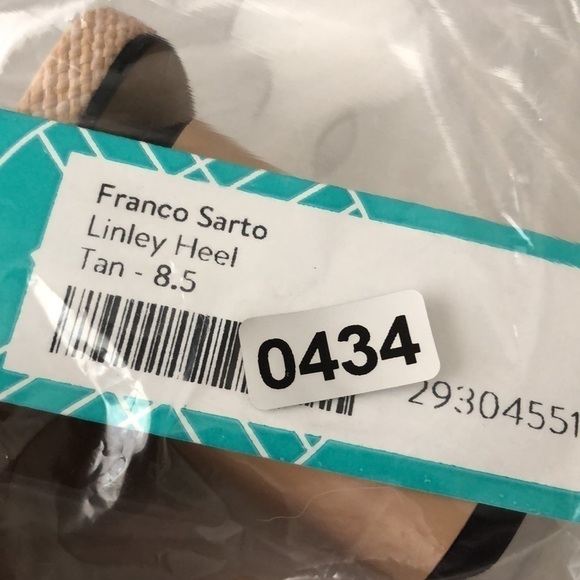 Franco Sarto Lindley Sandals Slides Beige NEW 8.5 US - Picture 7 of 7